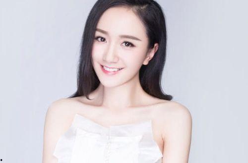 娱乐吃瓜君四字女明星,娱乐吃瓜君揭秘娱乐圈风云人物